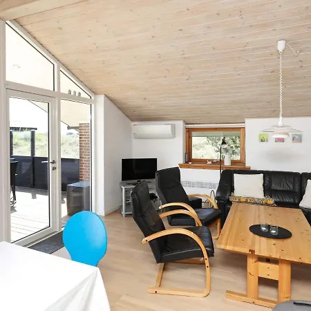 Three-bedroom Holiday In 1 רינגקובינג